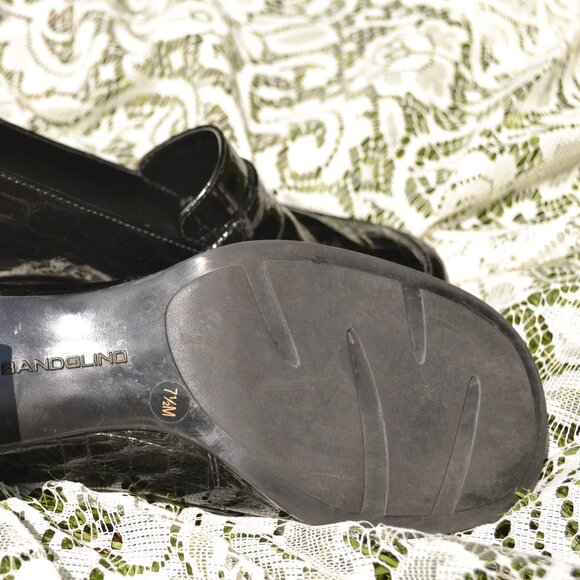 Bandolino Women's Black Crocodile Loafer Size 7.5 Block Heel - Picture 7 of 8